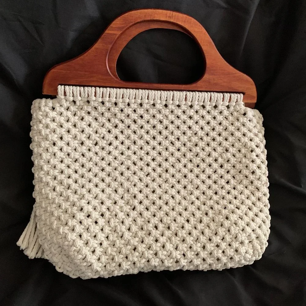 Handmade Macrame Handbag - Picture 3 of 5
